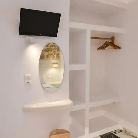 Dedalos Naxos Aparthotel 4*