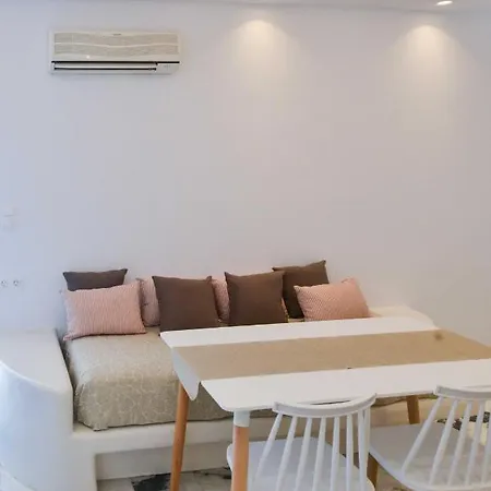 Dedalos Naxos Lägenhetshotell Naxos City