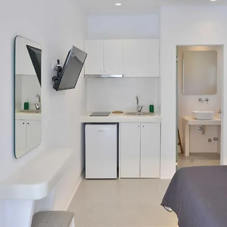 아파트호텔 Dedalos Naxos 4*